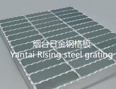 Hackle steel gratings